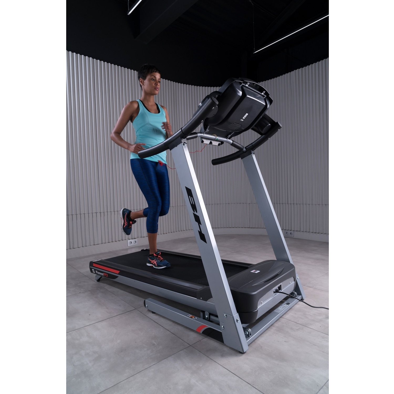 BH Fitness Pioneer R7 Folding Treadmill